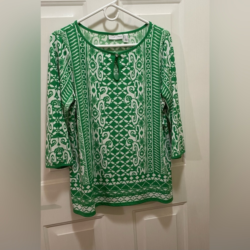 Susan Graver Green and White Graphic Tunic
